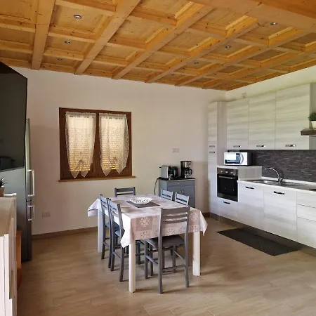 Stazzona, Casa A Punta, Vista Meravigliosa Chalet Stazzona