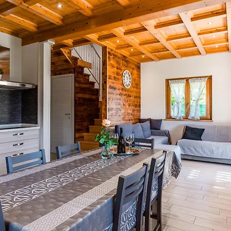 Chalet Stazzona, Casa A Punta, Vista Meravigliosa Stazzona