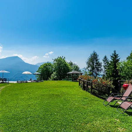 Stazzona, Casa A Punta, Vista Meravigliosa Chalet Stazzona