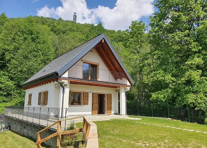 Stazzona, Casa A Punta, Vista Meravigliosa シャレー