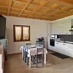 Stazzona, Casa A Punta, Vista Meravigliosa Dağ evi Stazzona
